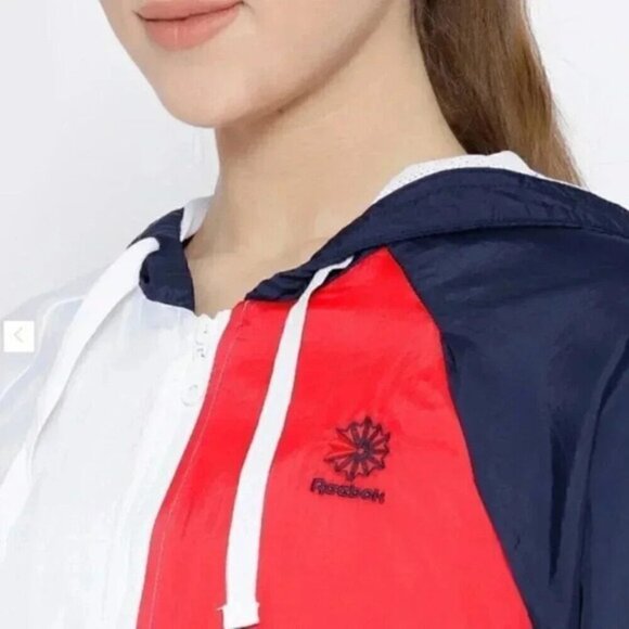 Reebok Classic Windbreaker Track Jacket Hooded Red White Blue Size Medium - Picture 4 of 16